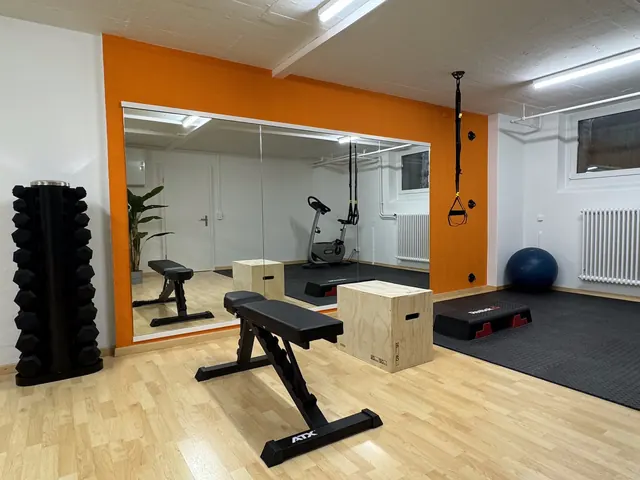 Privater Trainingsraum von Physio Orange an der Bahnhofstrasse 4